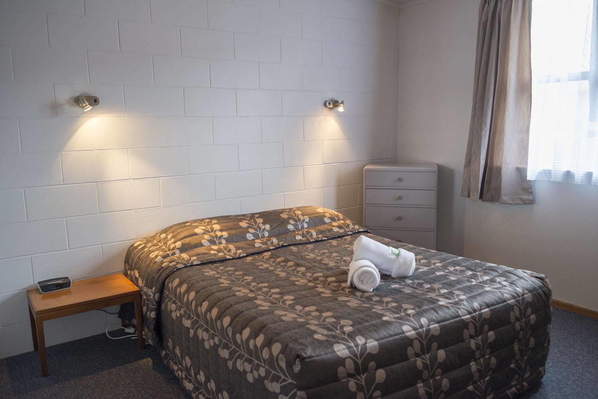 Feilding Motel Экстерьер фото